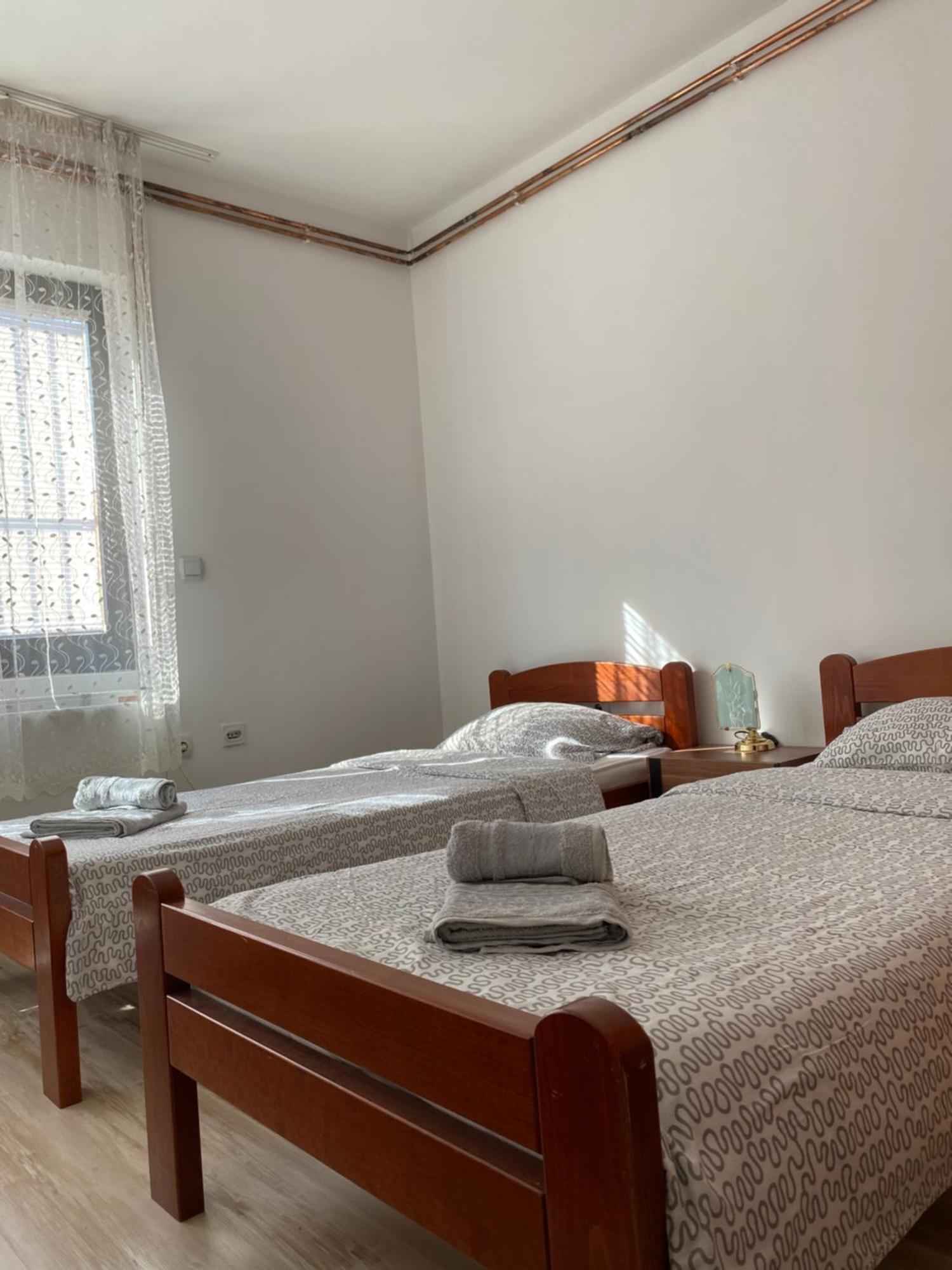 Apartmani Dora Leskovac 레스코바츠 외부 사진