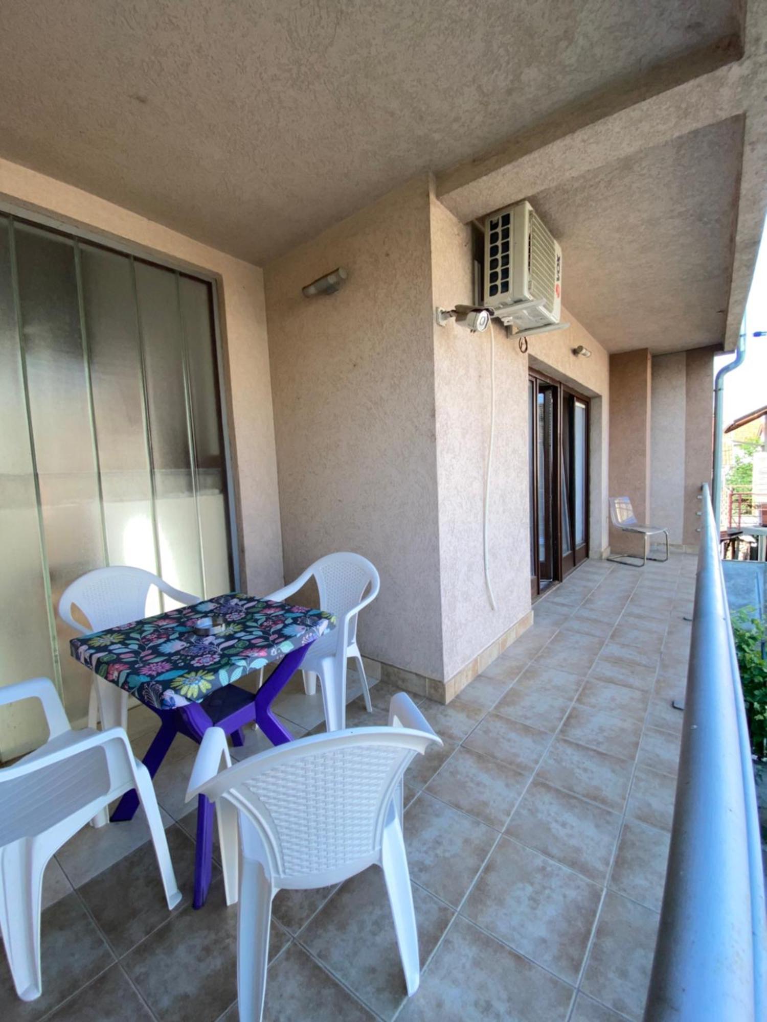 Apartmani Dora Leskovac 레스코바츠 외부 사진