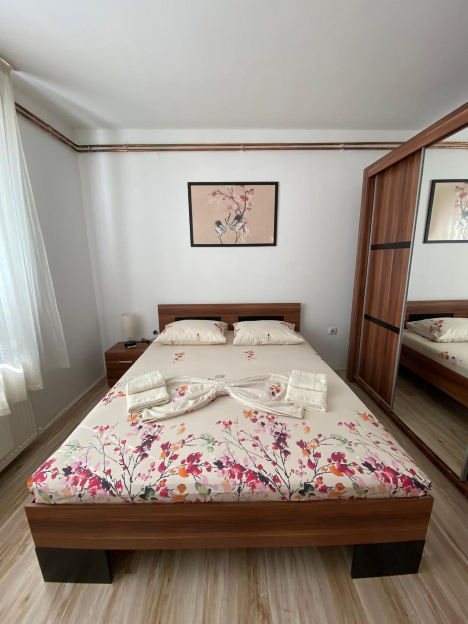 Apartmani Dora Leskovac 레스코바츠 외부 사진