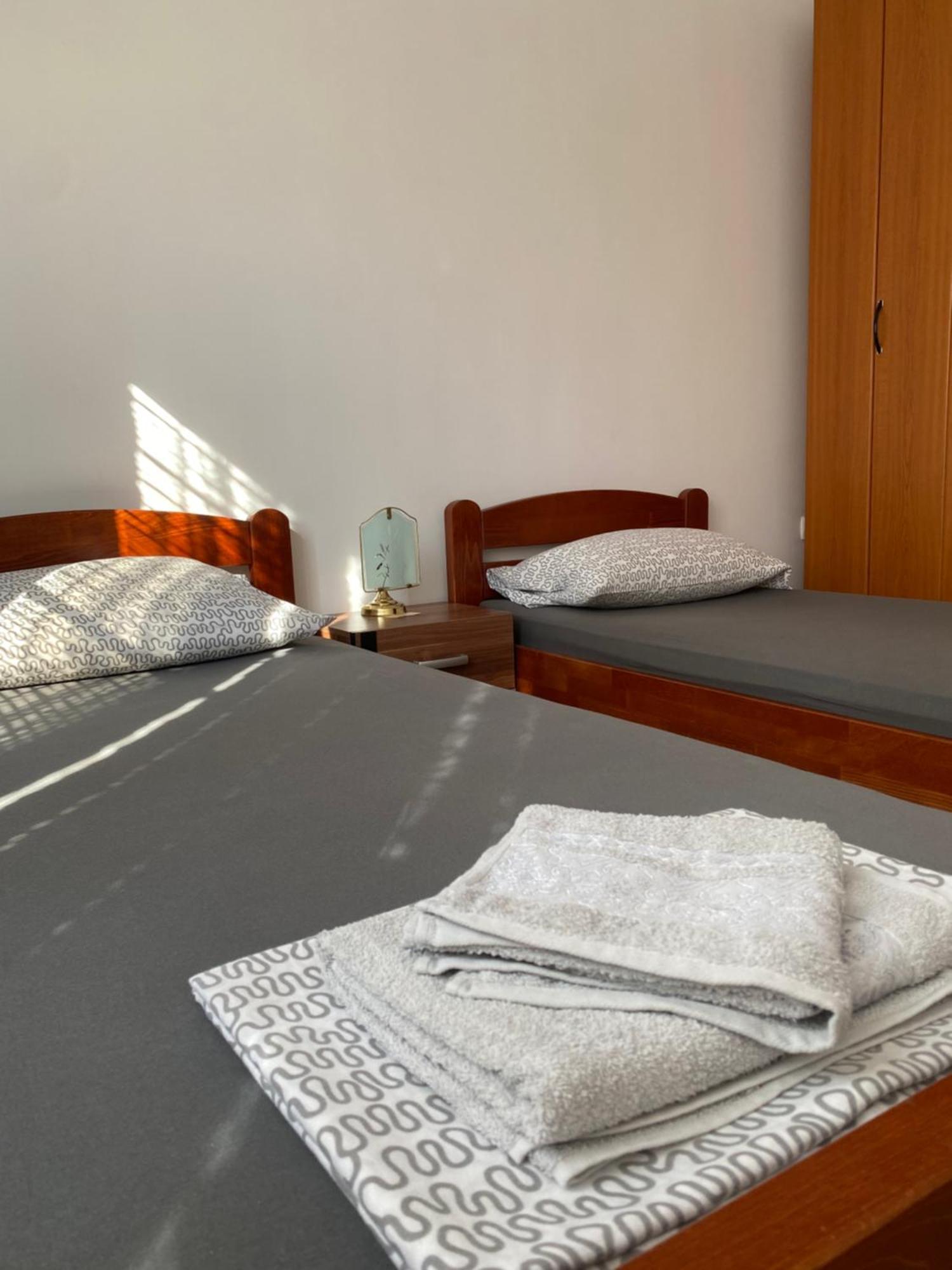 Apartmani Dora Leskovac 레스코바츠 외부 사진