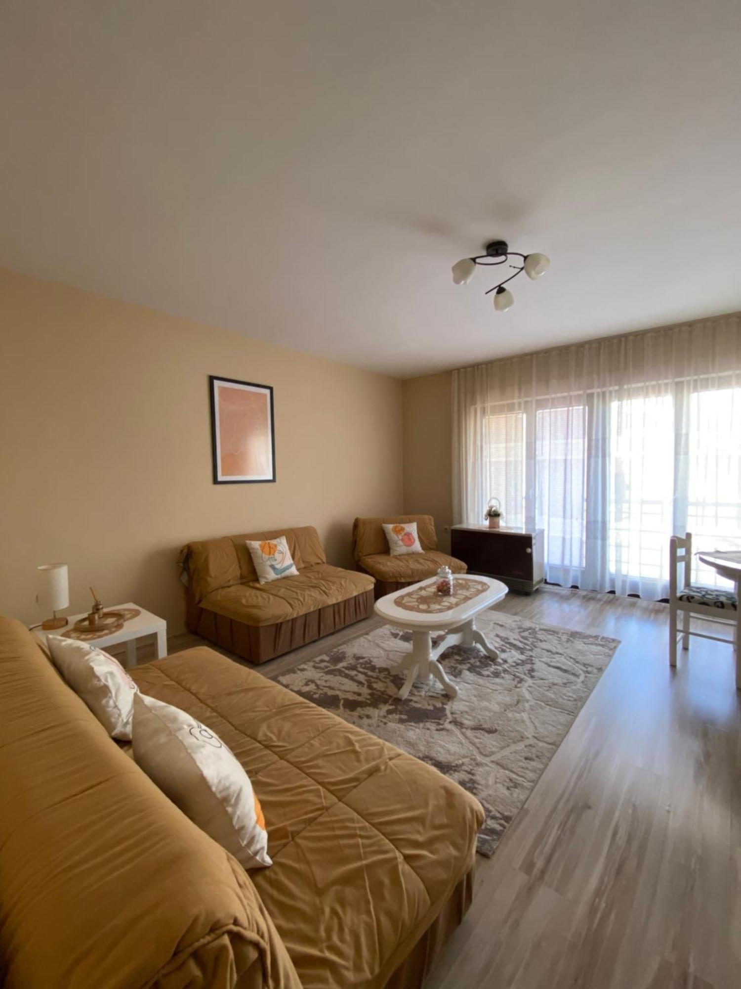 Apartmani Dora Leskovac 레스코바츠 외부 사진