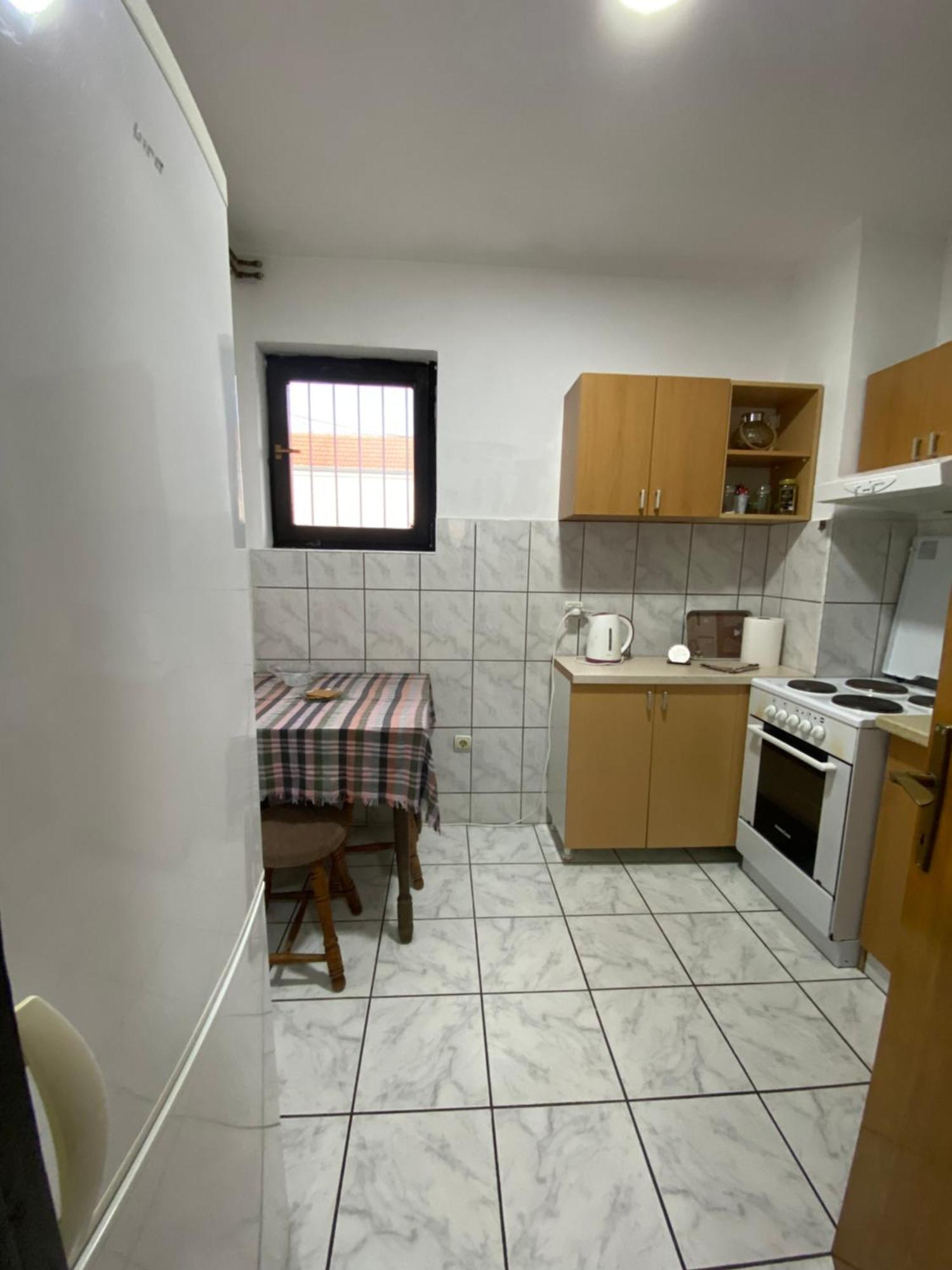 Apartmani Dora Leskovac 레스코바츠 외부 사진